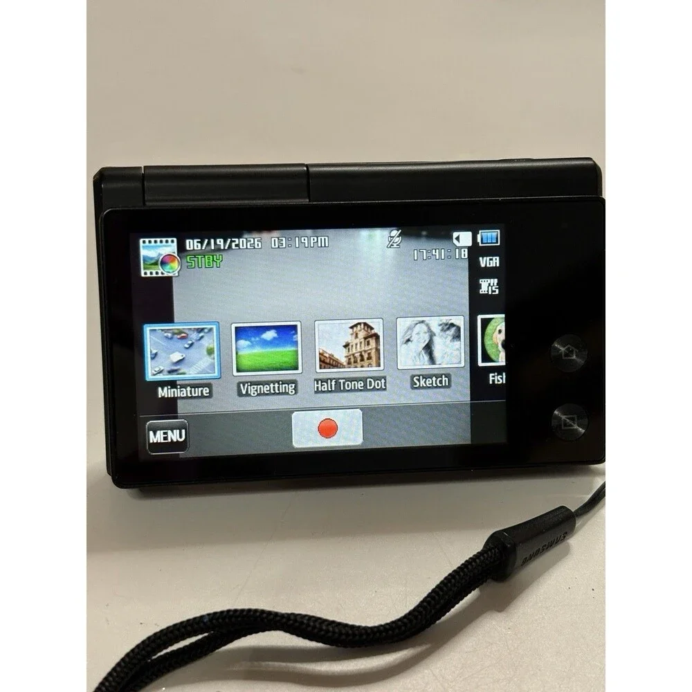 Samsung MV800 Digital Camera 16.1MP 5X Optical Zoom Selfie Flip-out Vlog
